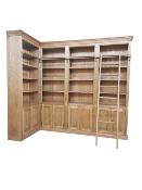 Bibliotheque en Bois Massif sur mesure en Angle avec echelle